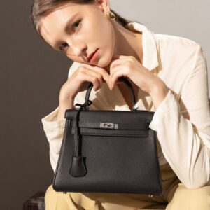 queens-mini-top-handle-palm-grain-calfskin-bag-structured-leather-satchel_black_2.jpg